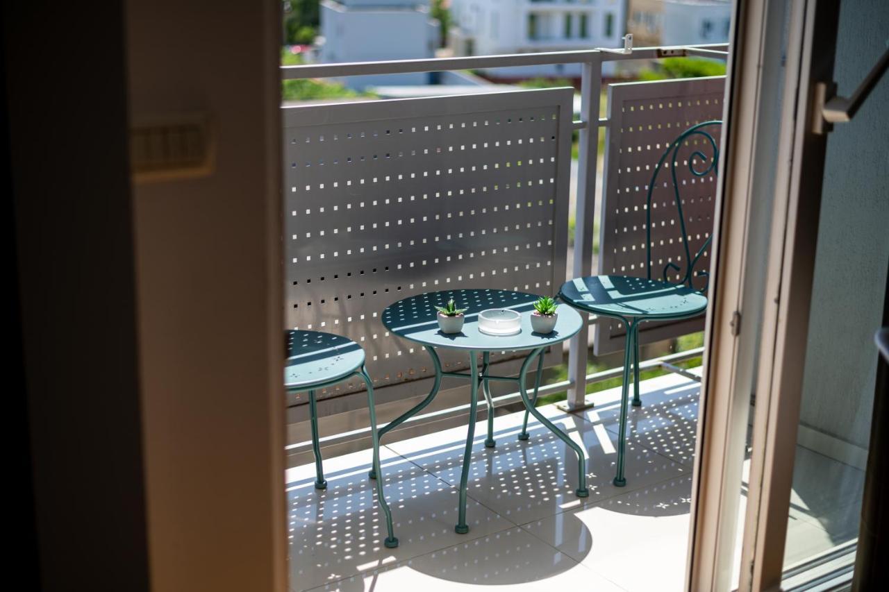 Apartamento Business And Travel Lounge With Private Parking Timisoara Exterior foto